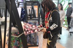 展商不滿足于接待買家：絲博會工廠展區(qū)應運而生